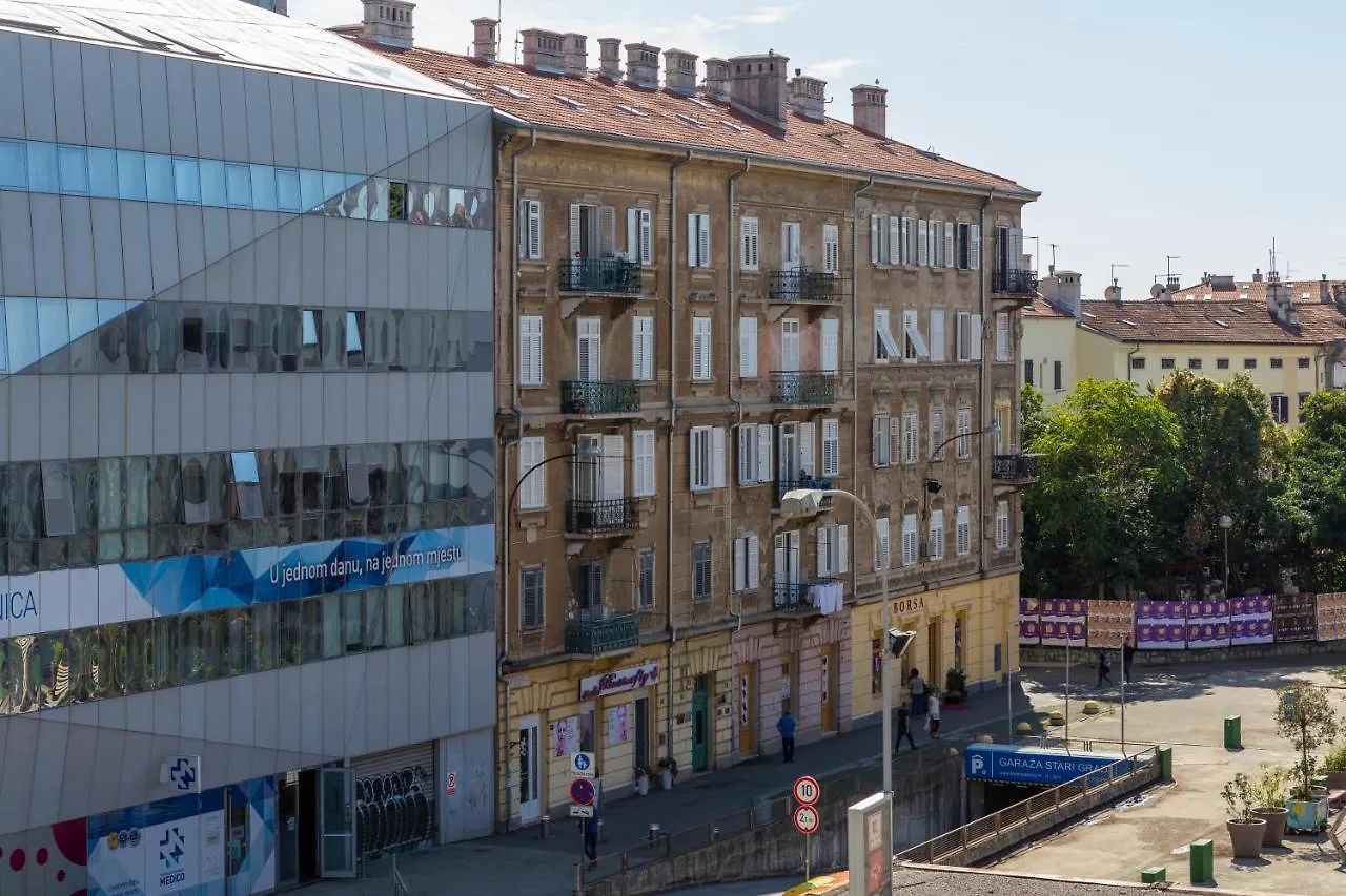 Apartment S With Three Rooms In The Centar Rijeka Croatia