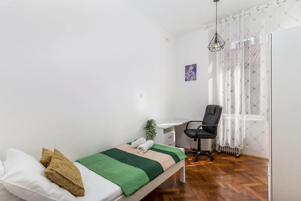 Apartment S With Three Rooms In The Centar Rijeka 0*,